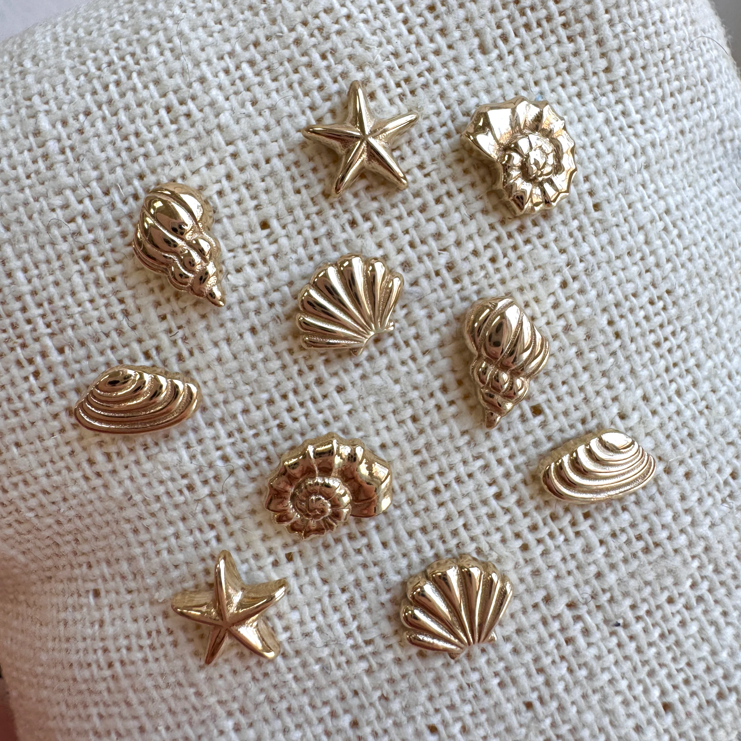 Soleil Tulip Seashell Stud Earrings - Image 8